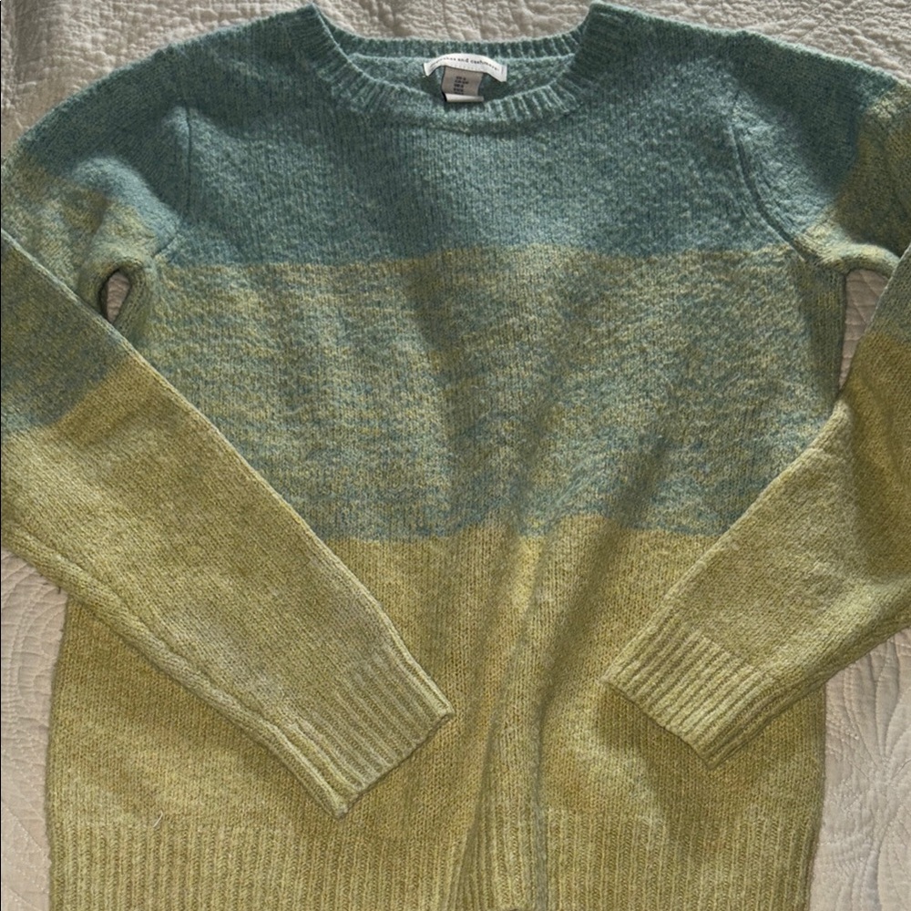 cupcakes & cashmere Green Crewneck Sweater